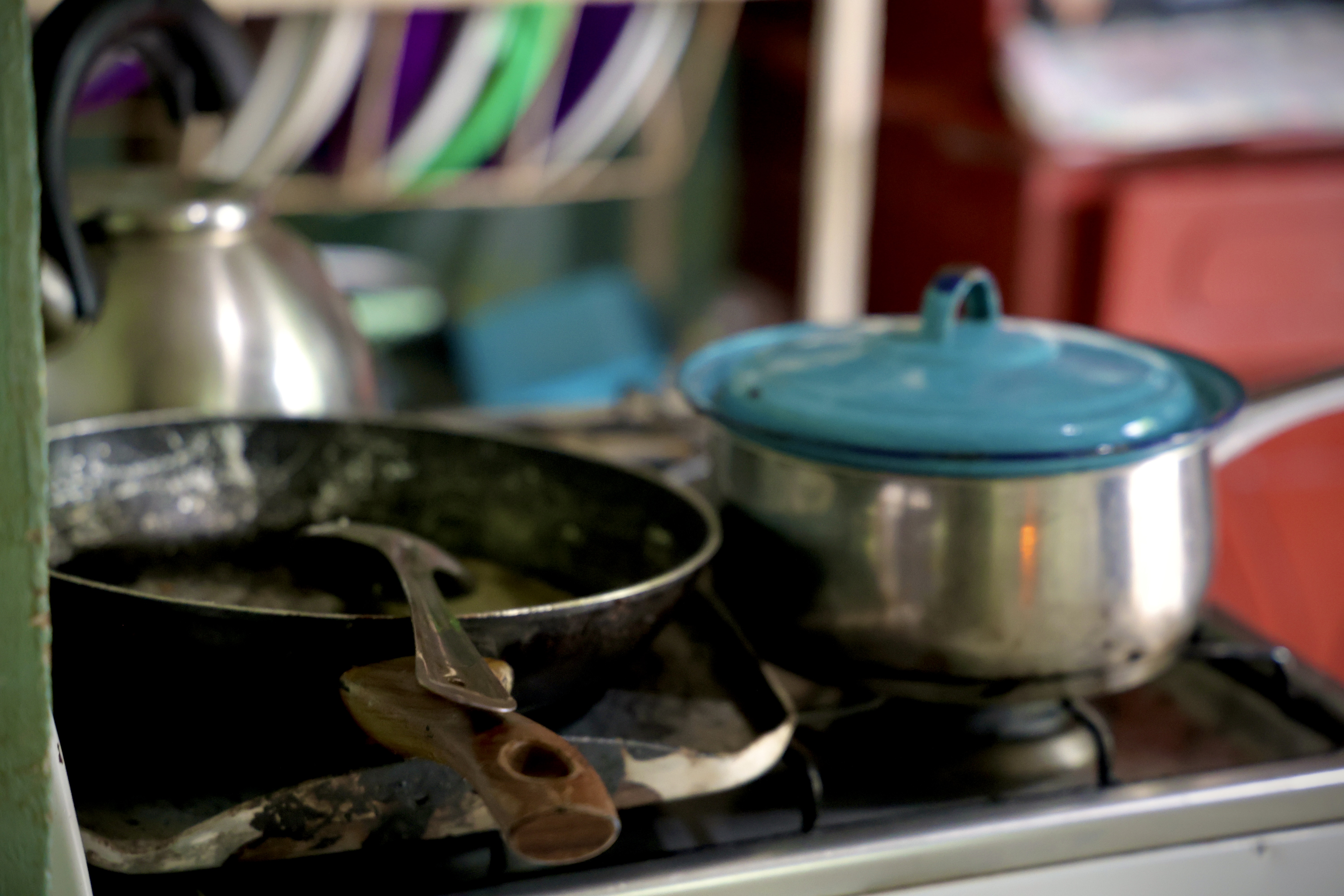 Kitchen pots and pans